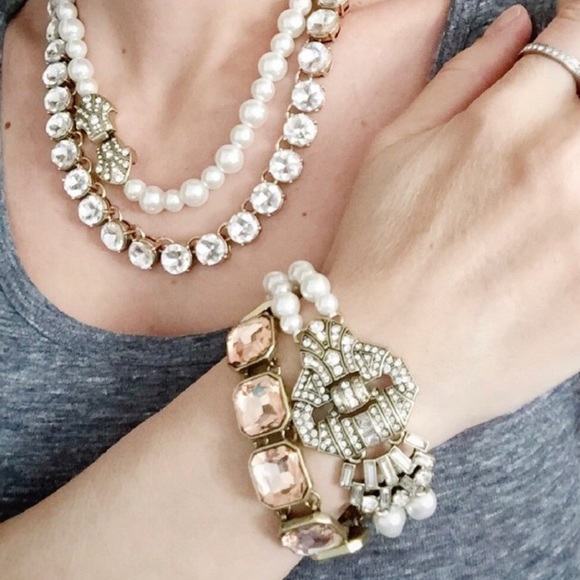 Heirloom crystal statement necklace - Picture 5 of 8